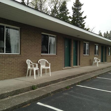 Capri Motel Mackinaw City Exterior photo